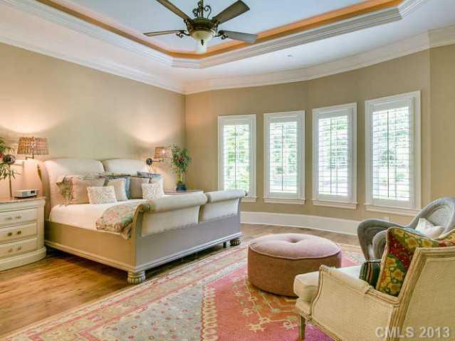 617 Brackenbury Lane Charlotte NC 28270