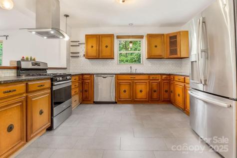 36 Avon Road Asheville NC 28805