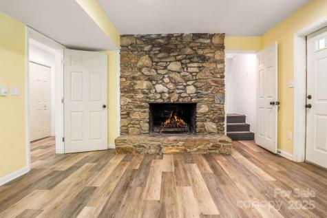 36 Avon Road Asheville NC 28805