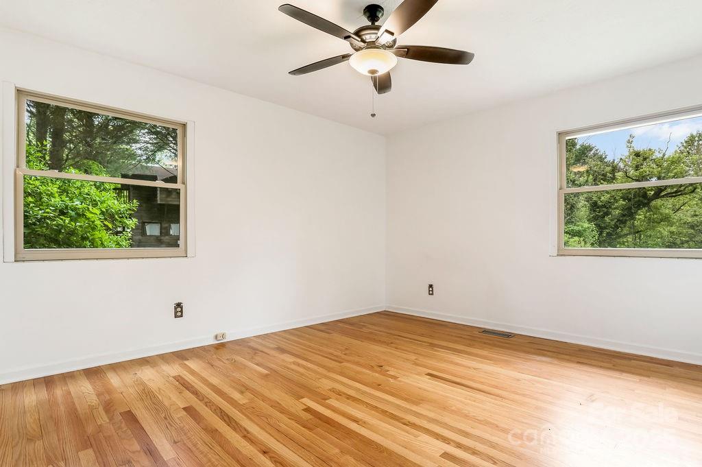 36 Avon Road Asheville NC 28805