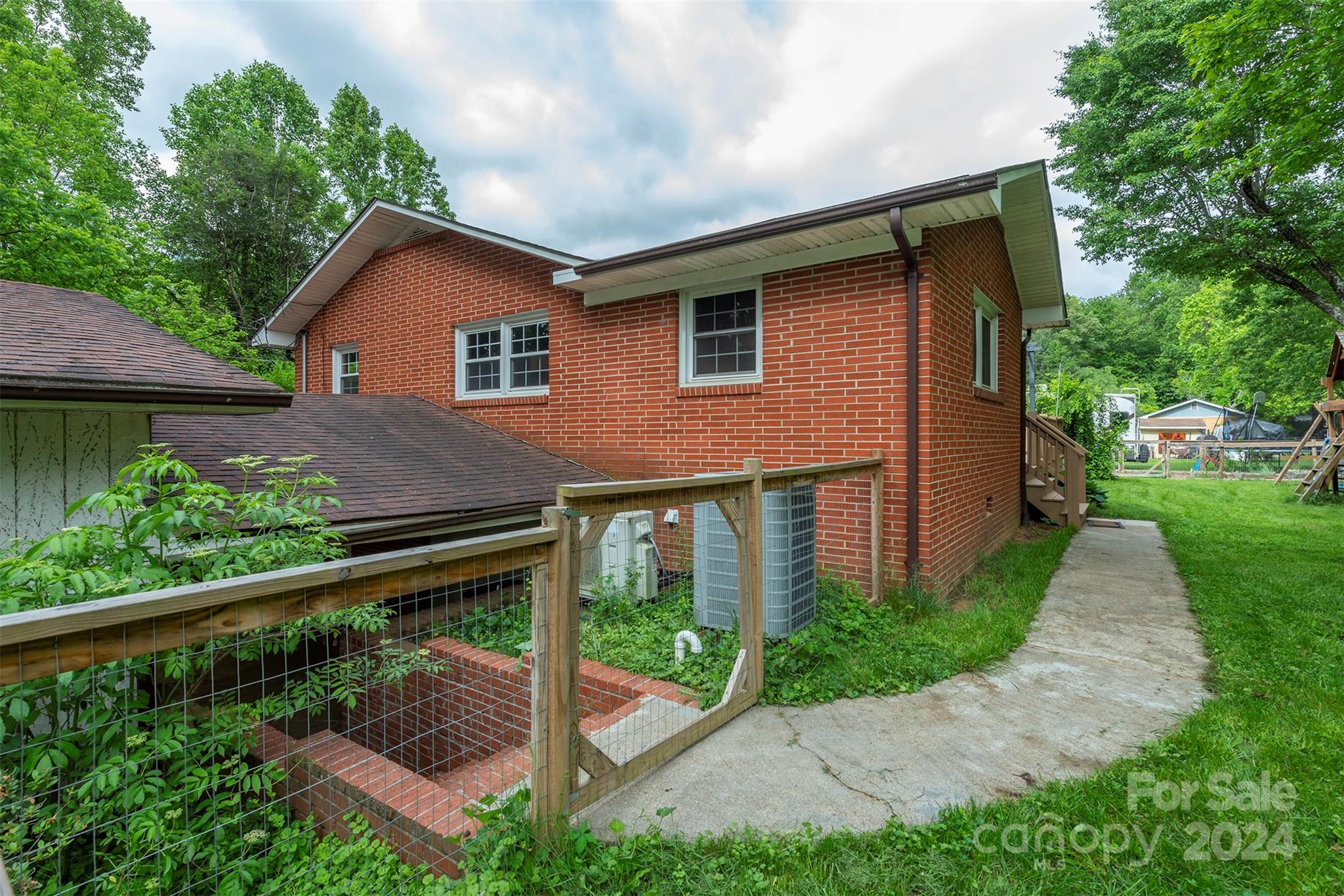 109 Dilling Avenue Black Mountain NC 28711