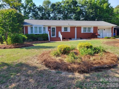 419 E Pigg Street Pageland SC 29728