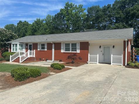 419 E Pigg Street Pageland SC 29728
