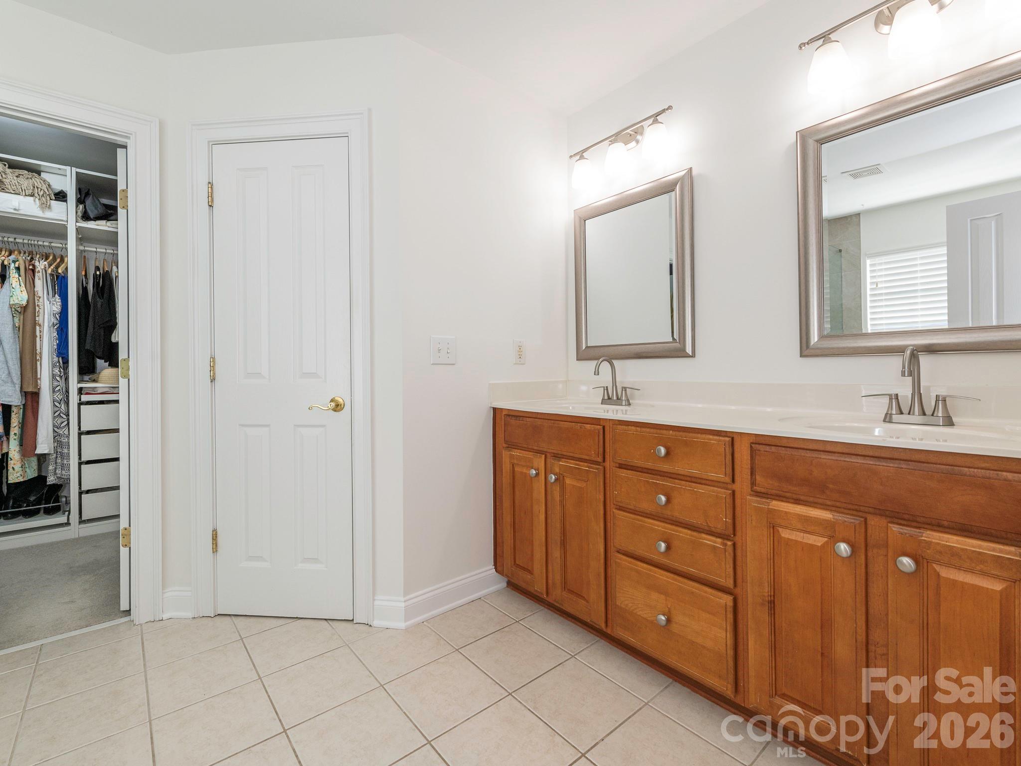 1409 Shade Tree Court Matthews NC 28104