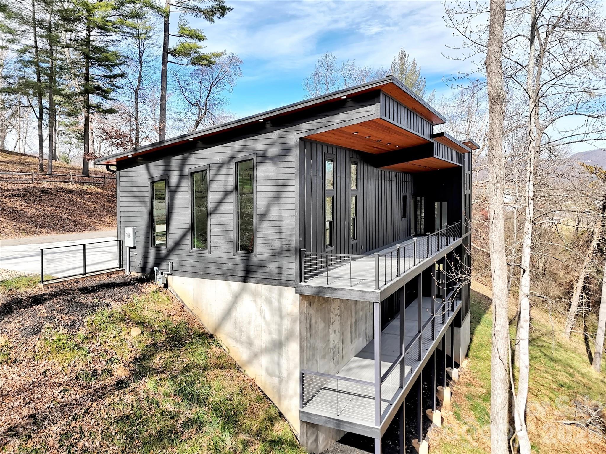 130 Midway Crossing Drive Clyde NC 28721
