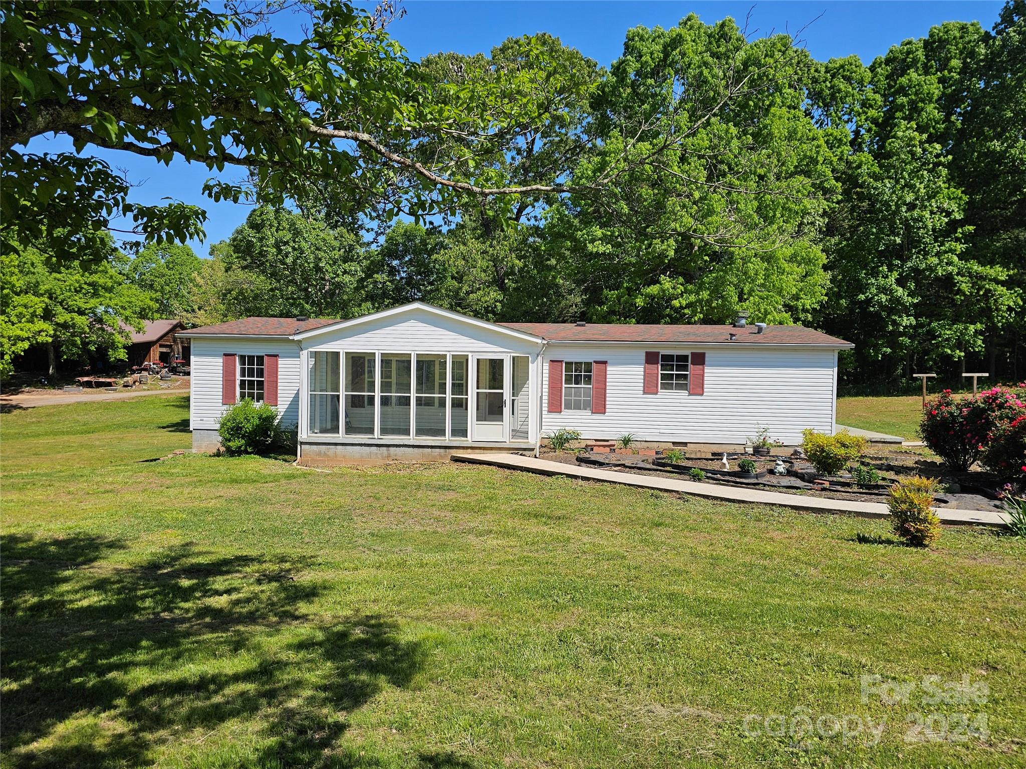 2136 Pa Jolly Lane Granite Falls NC 28630