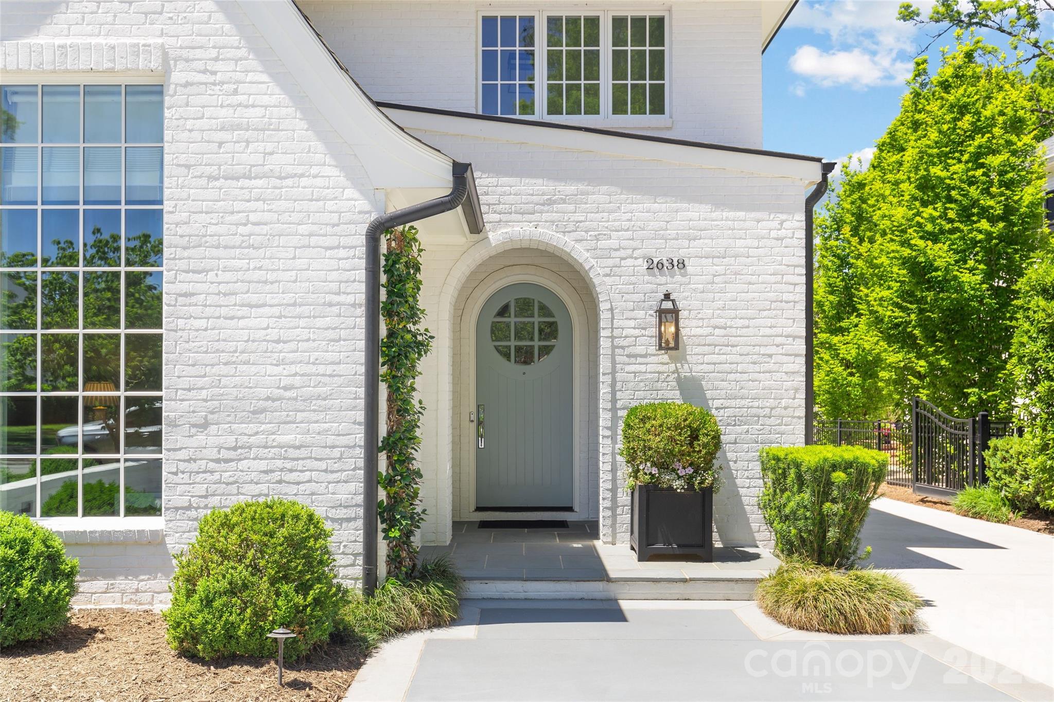 2638 Hampton Avenue Charlotte NC 28207