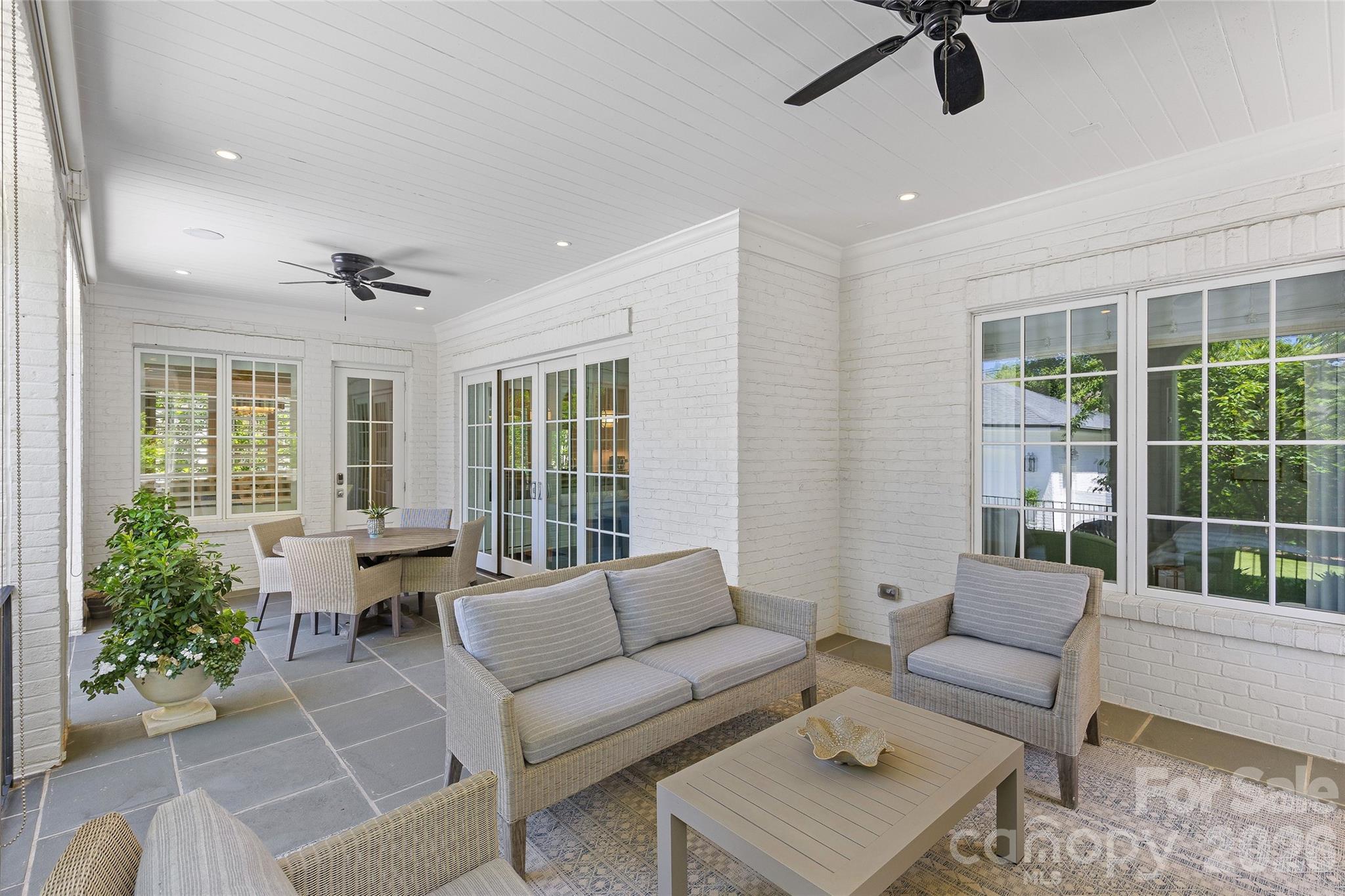 2638 Hampton Avenue Charlotte NC 28207