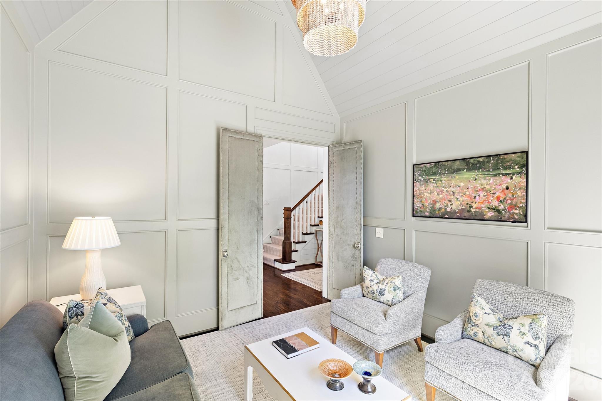 2638 Hampton Avenue Charlotte NC 28207