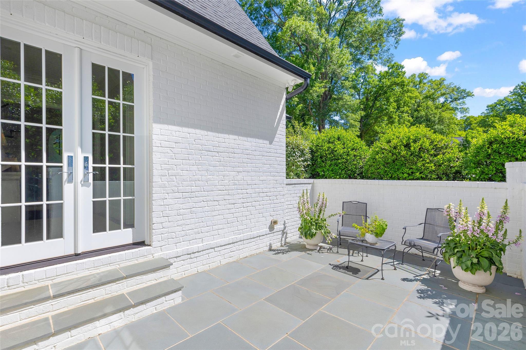 2638 Hampton Avenue Charlotte NC 28207