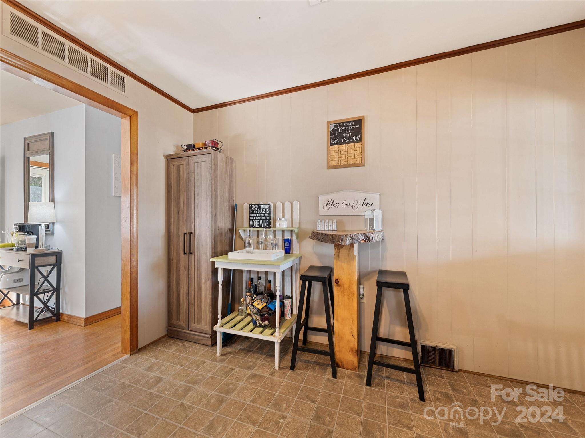 28 Poplar Street Waynesville NC 28786