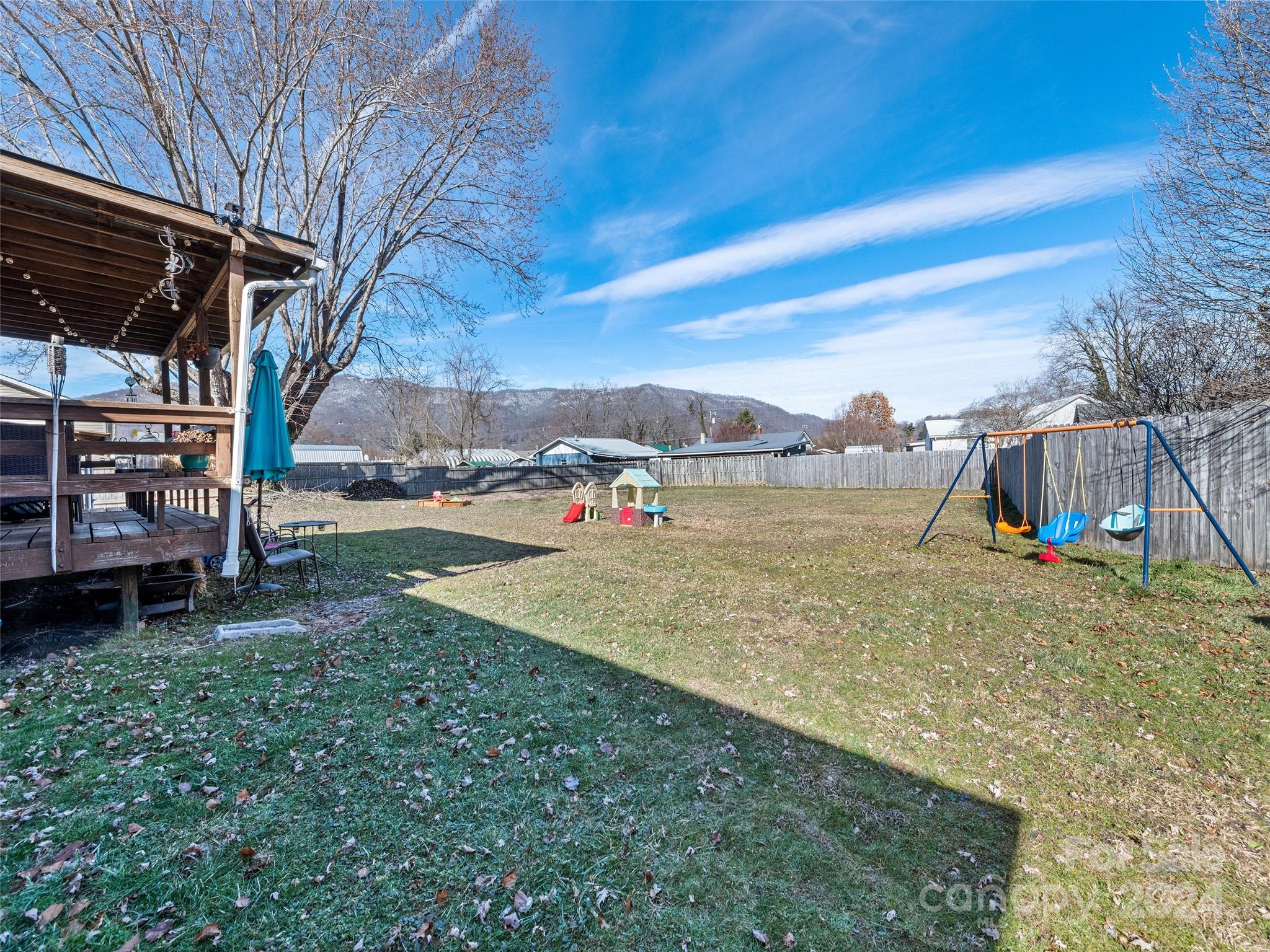 28 Poplar Street Waynesville NC 28786