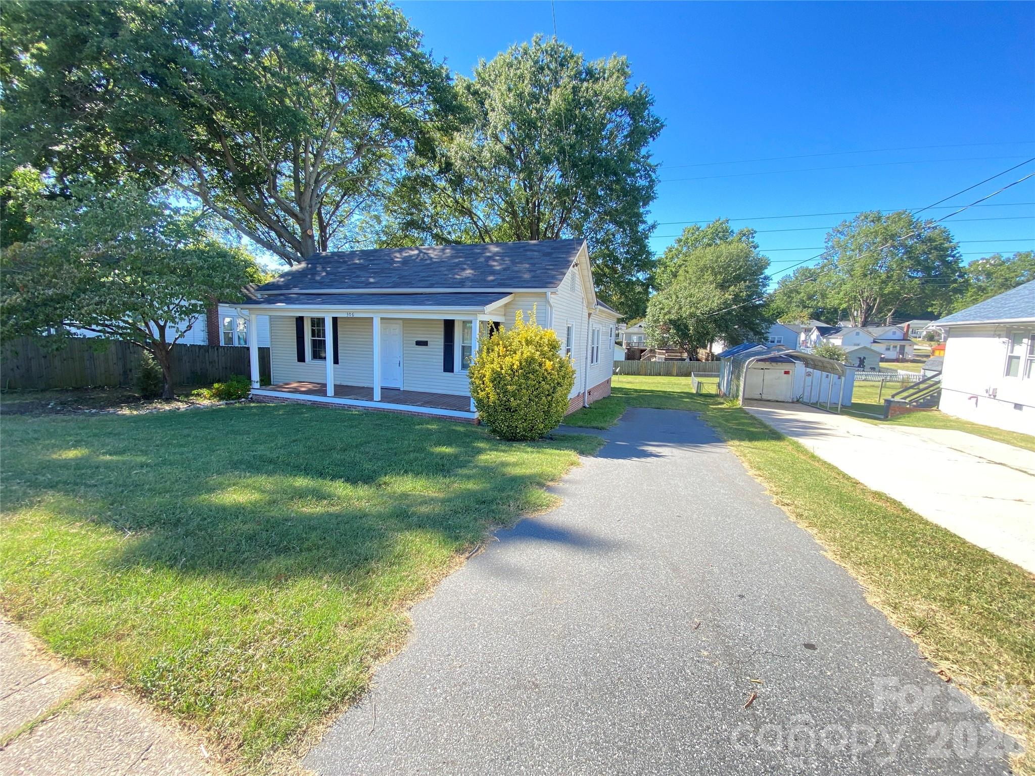 306 York Avenue Kannapolis NC 28083