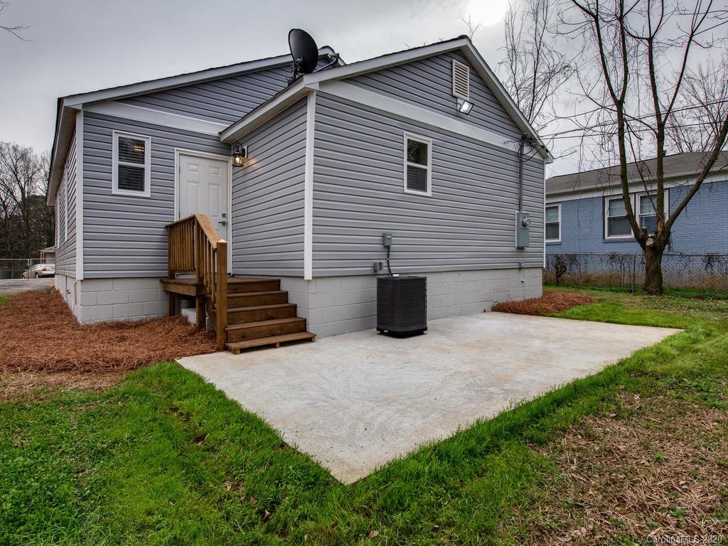 2211 Custer Street Charlotte NC 28216