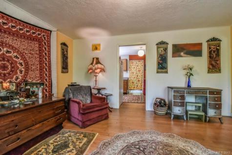 219 Old Toll Circle Black Mountain NC 28711