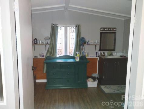 729 Don Felmet Road Marshall NC 28753