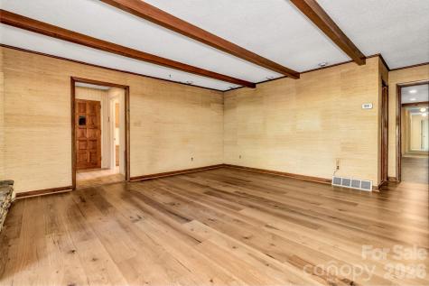 3 Frith Drive Asheville NC 28803