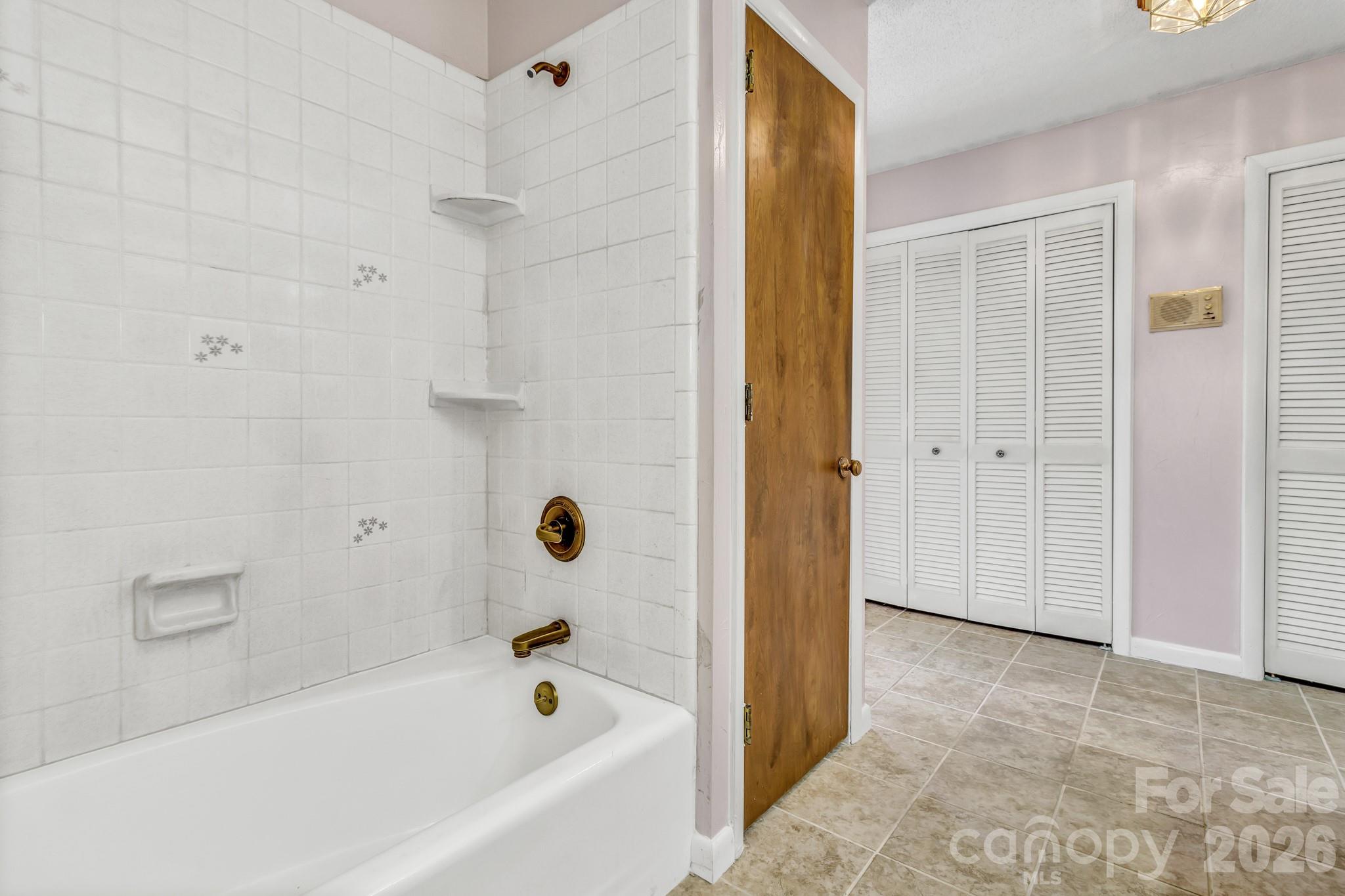 3 Frith Drive Asheville NC 28803