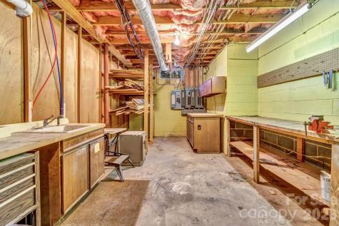 3 Frith Drive Asheville NC 28803