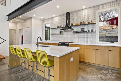 84 Malvern Walk Asheville NC 28806