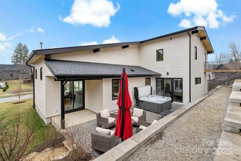 84 Malvern Walk Asheville NC 28806