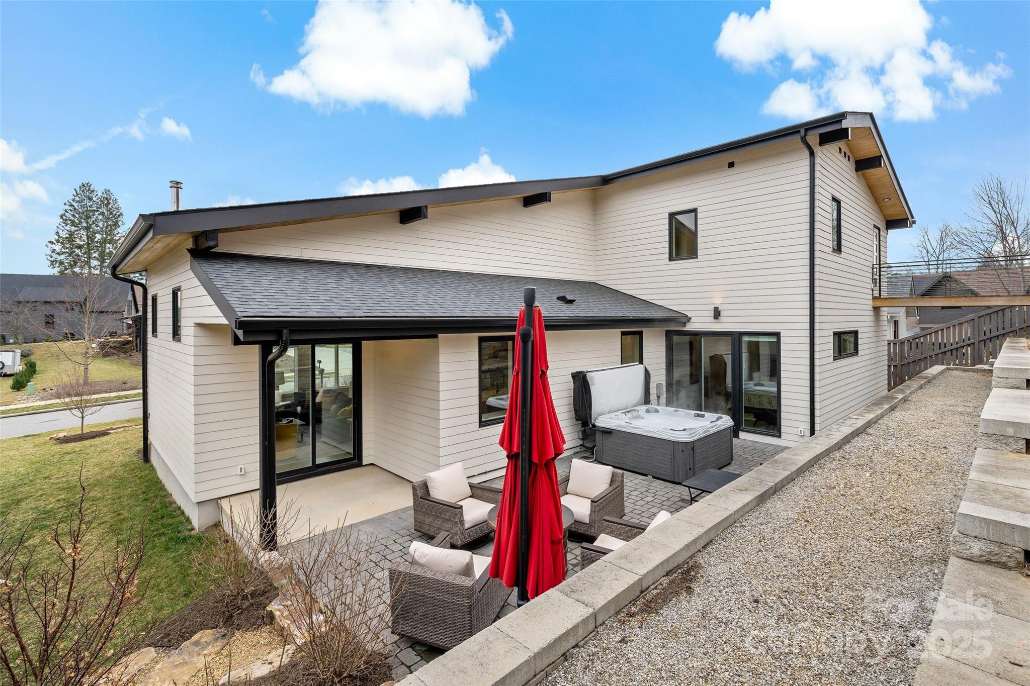 84 Malvern Walk Asheville NC 28806