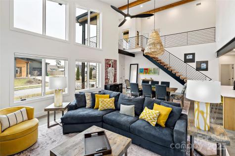 84 Malvern Walk Asheville NC 28806