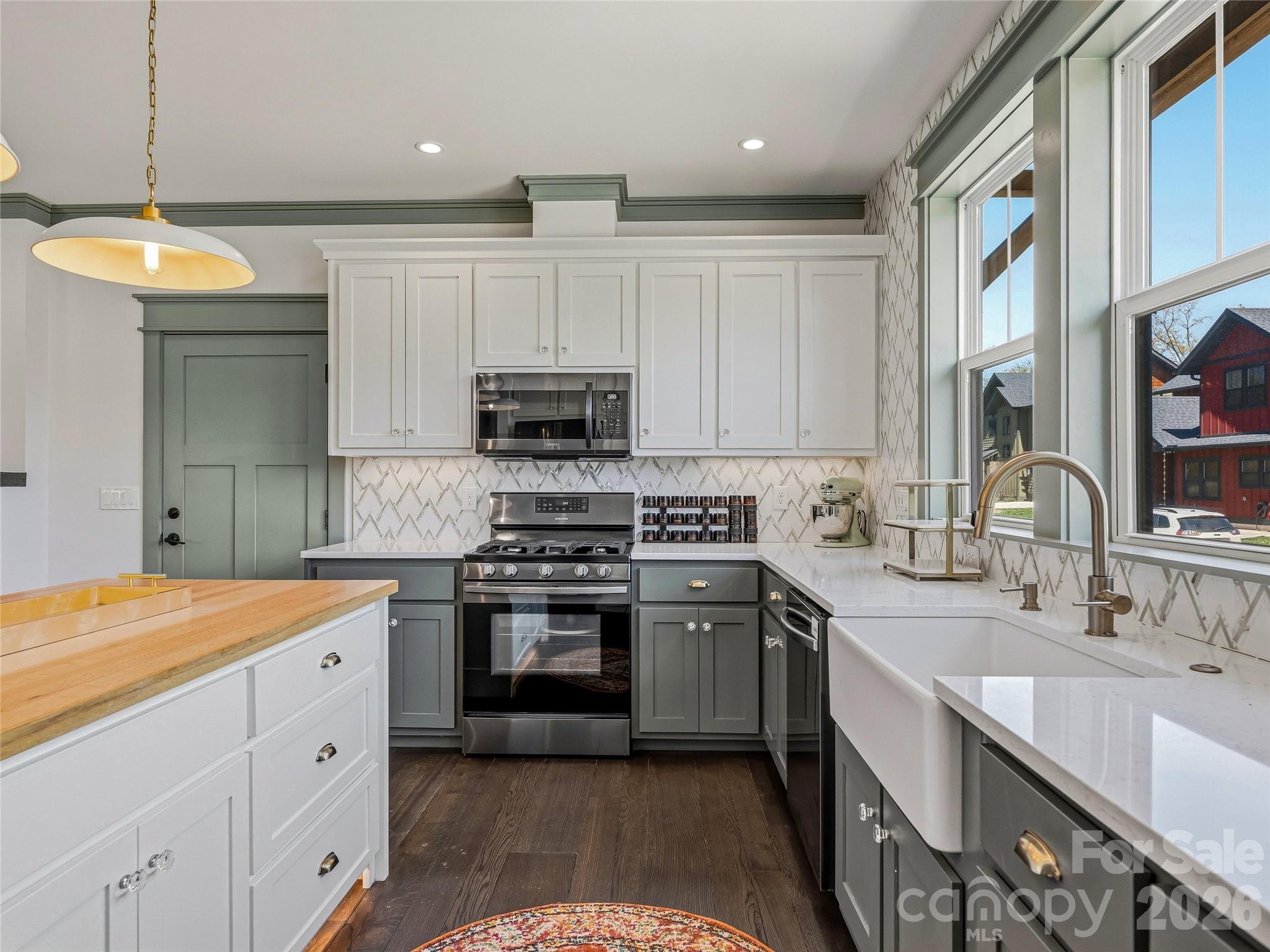 55 Acona Lane Asheville NC 28803