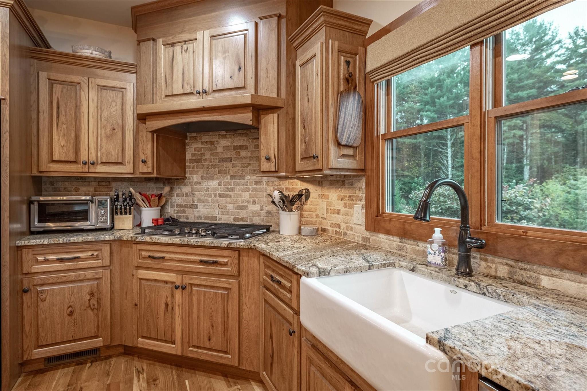 5378 Oak Crest Lane Lenoir NC 28645