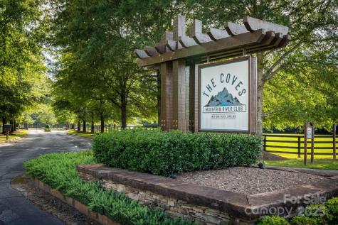 5378 Oak Crest Lane Lenoir NC 28645