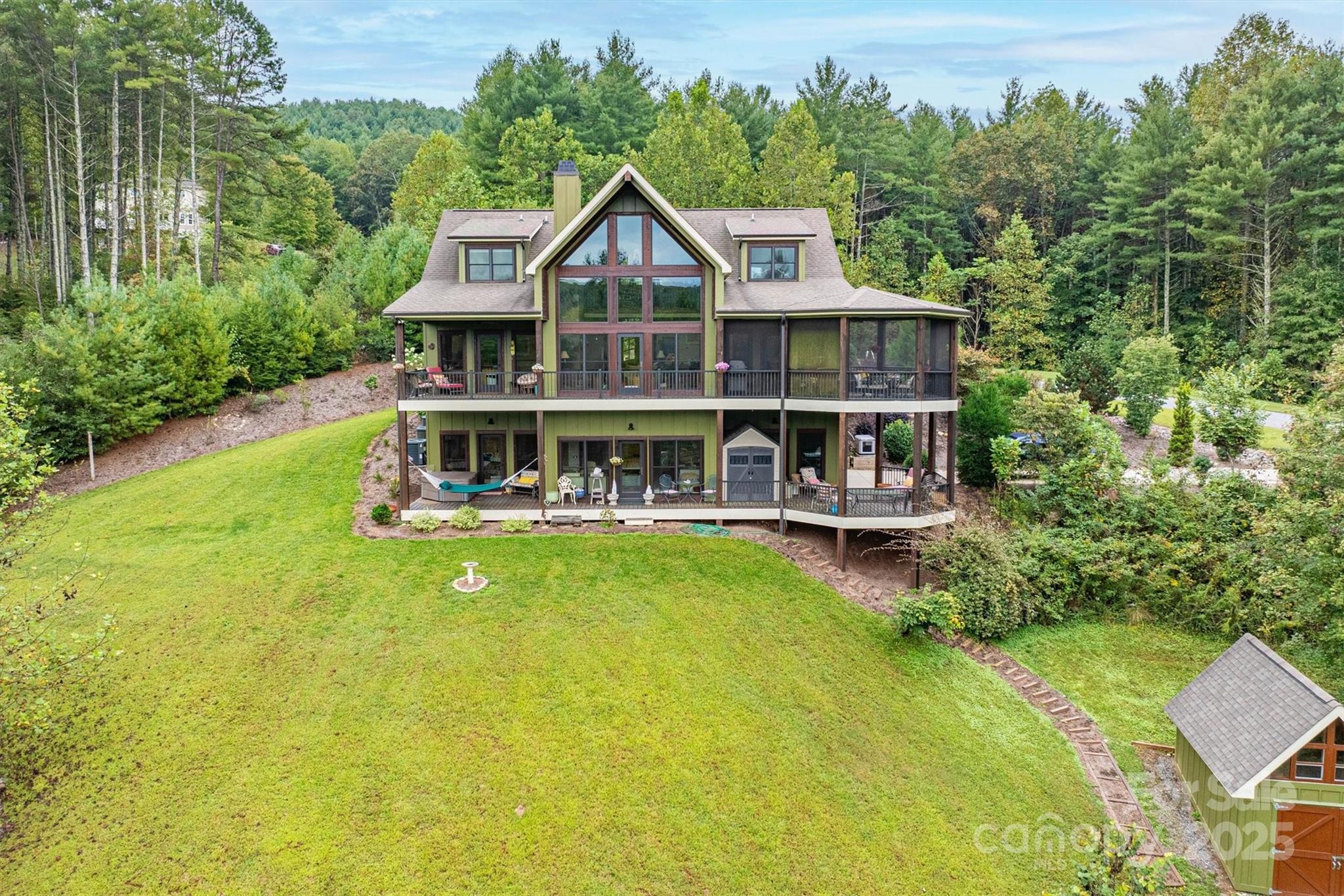 5378 Oak Crest Lane Lenoir NC 28645