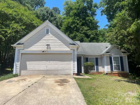 5800 Pennycross Lane Charlotte NC 28216