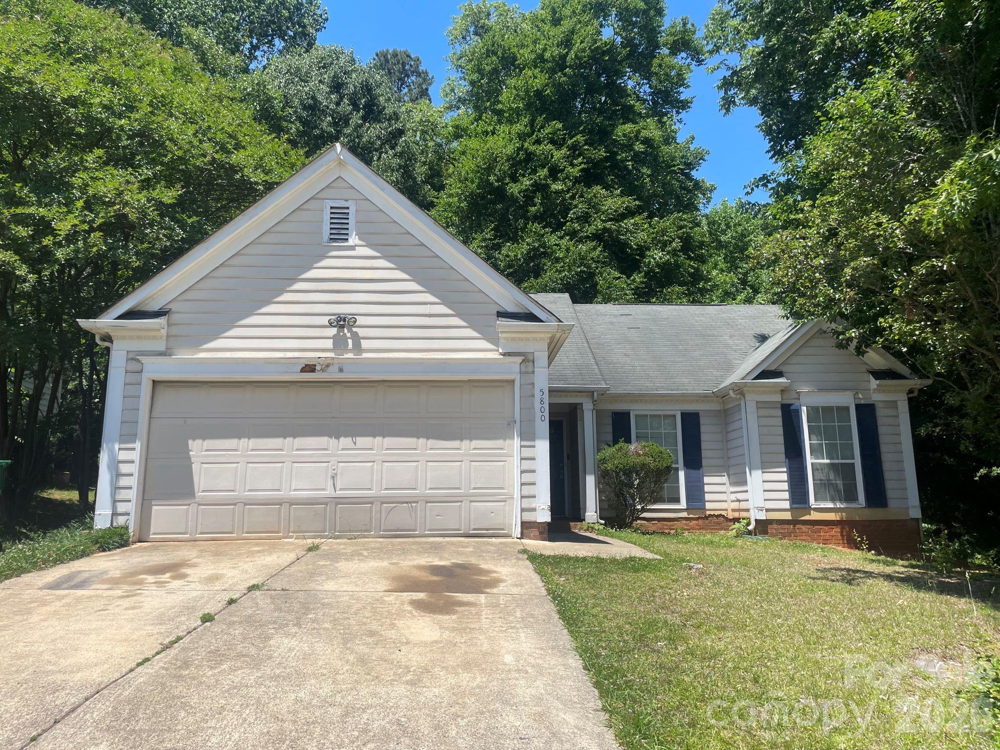 5800 Pennycross Lane Charlotte NC 28216