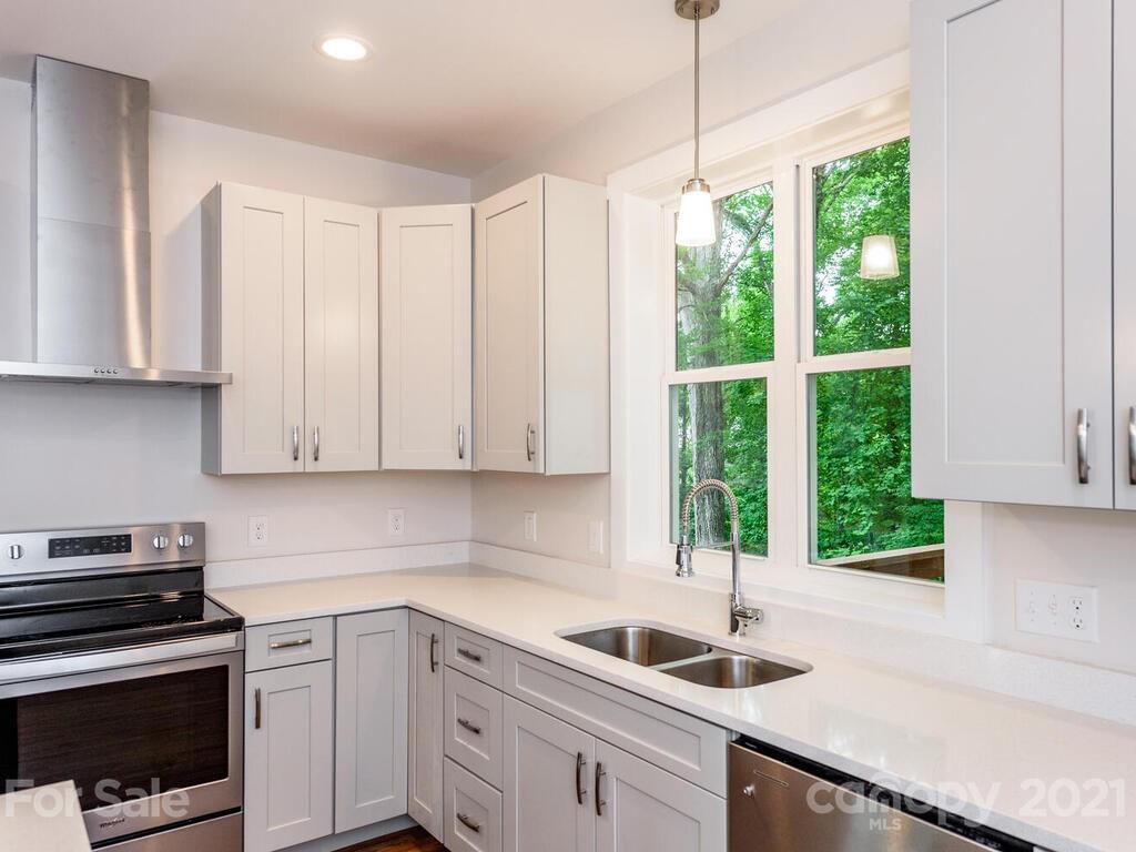 4 Singing Canary Lane Asheville NC 28805