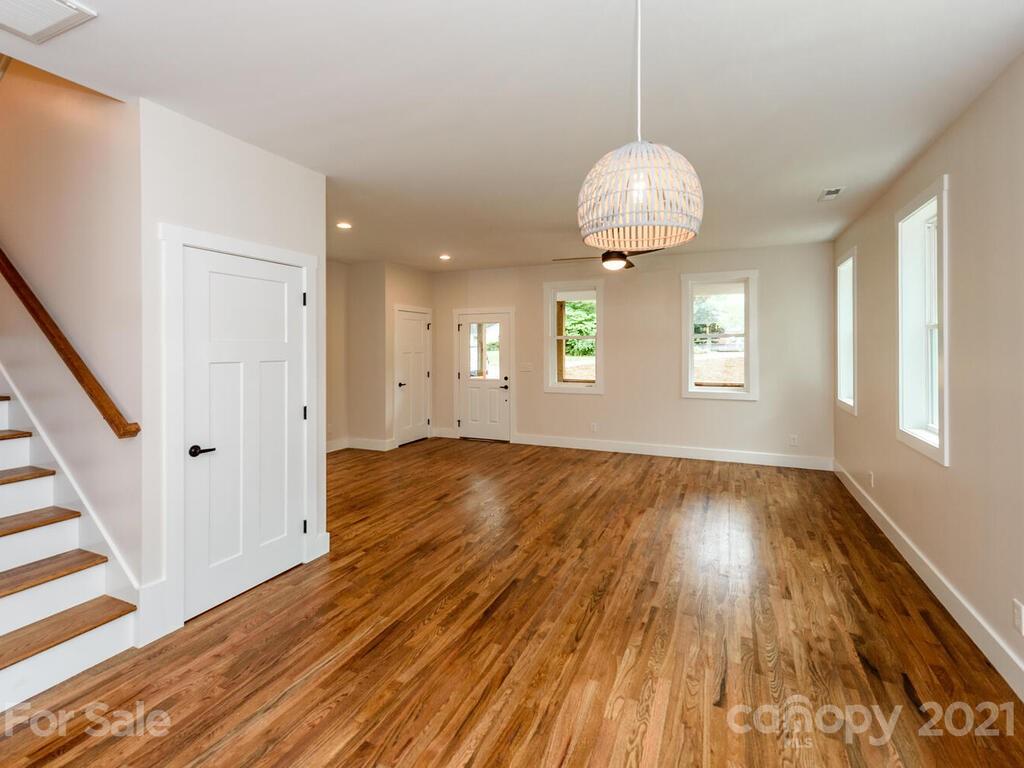 4 Singing Canary Lane Asheville NC 28805