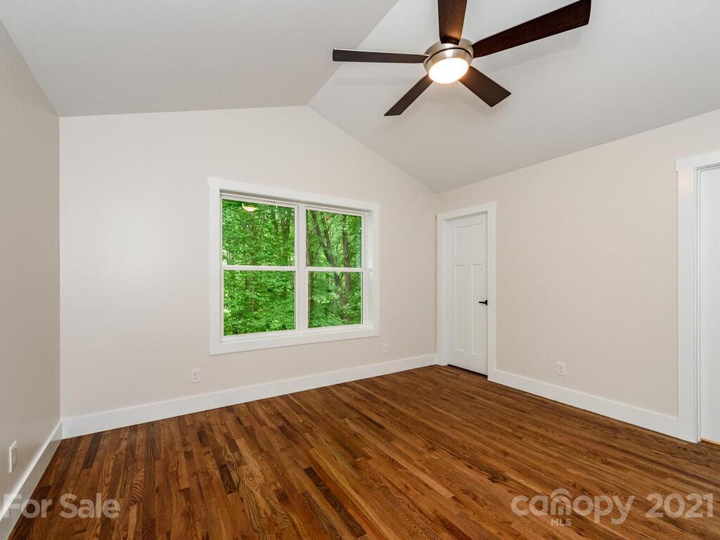 4 Singing Canary Lane Asheville NC 28805
