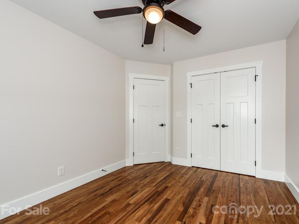 4 Singing Canary Lane Asheville NC 28805