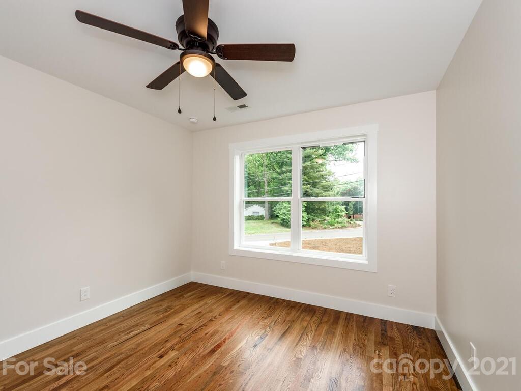 4 Singing Canary Lane Asheville NC 28805