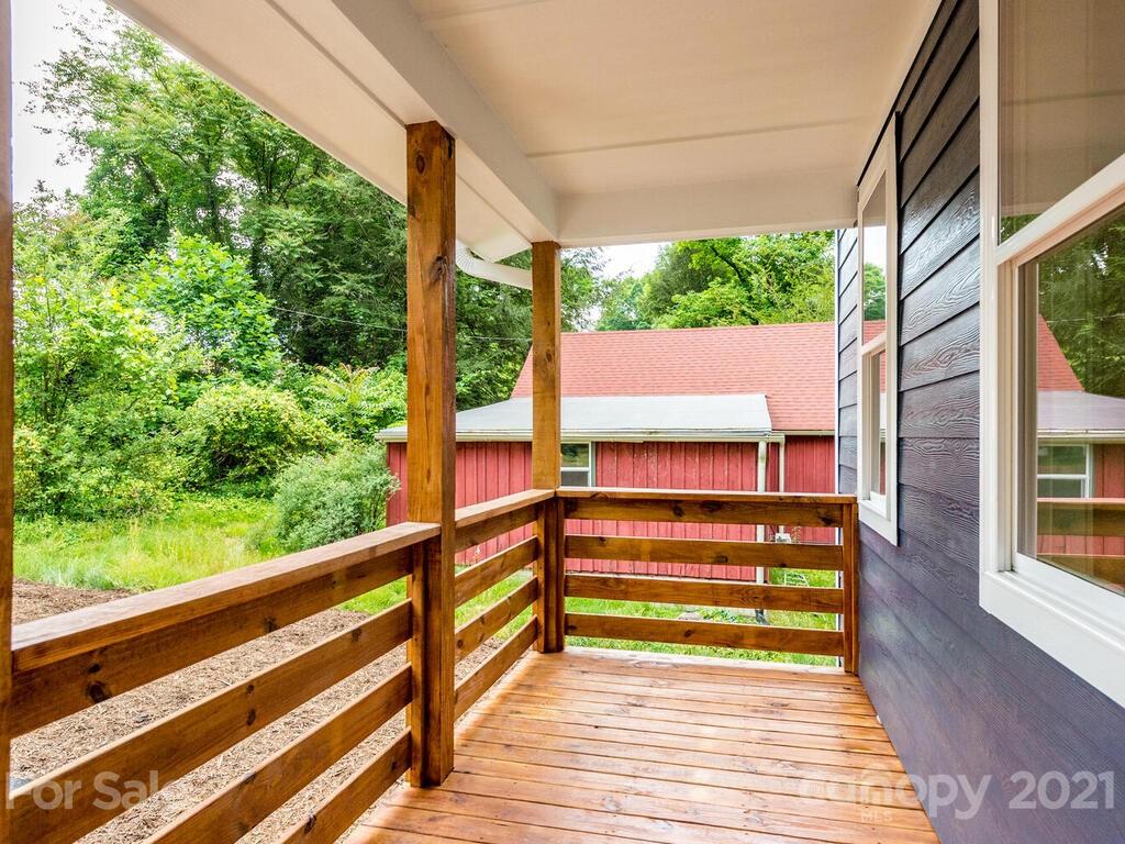 4 Singing Canary Lane Asheville NC 28805