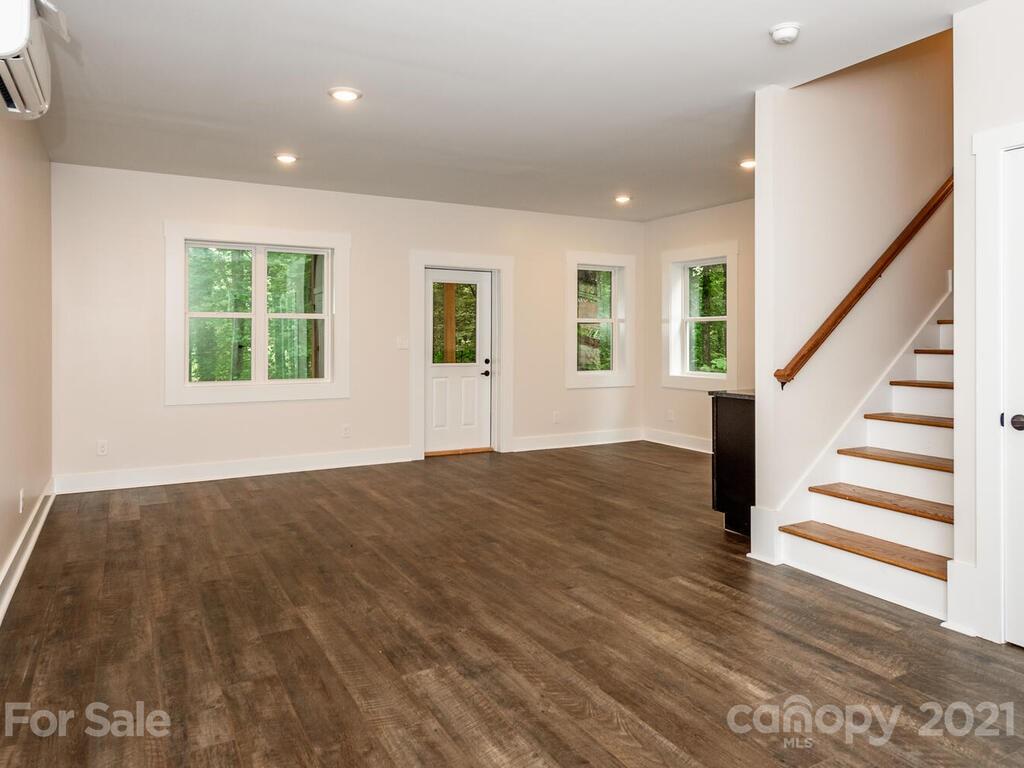 4 Singing Canary Lane Asheville NC 28805