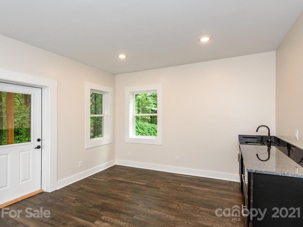 4 Singing Canary Lane Asheville NC 28805
