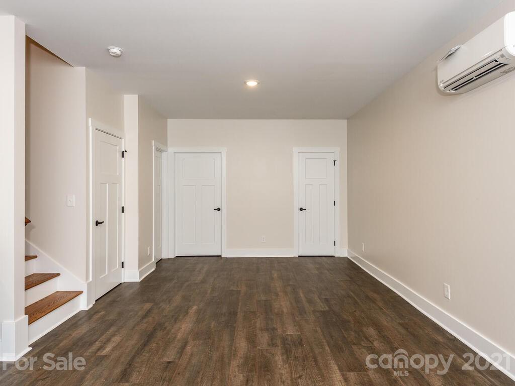 4 Singing Canary Lane Asheville NC 28805