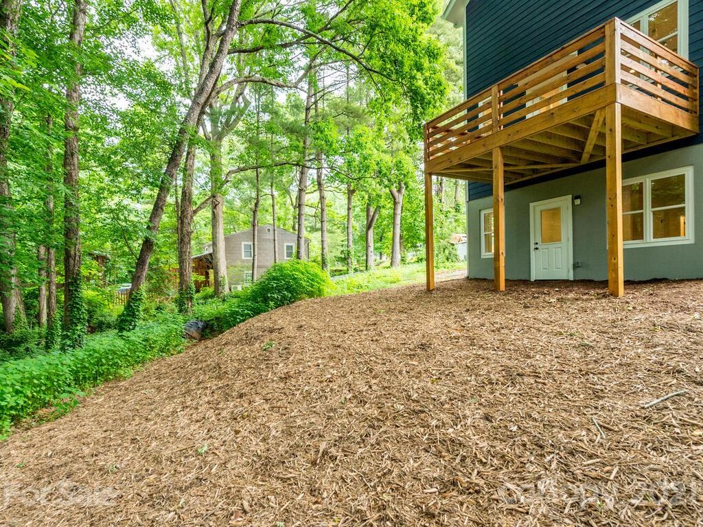 4 Singing Canary Lane Asheville NC 28805
