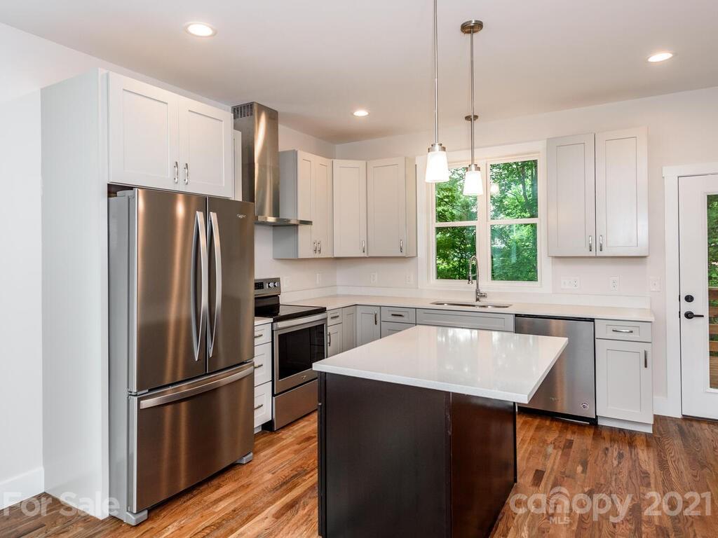 4 Singing Canary Lane Asheville NC 28805