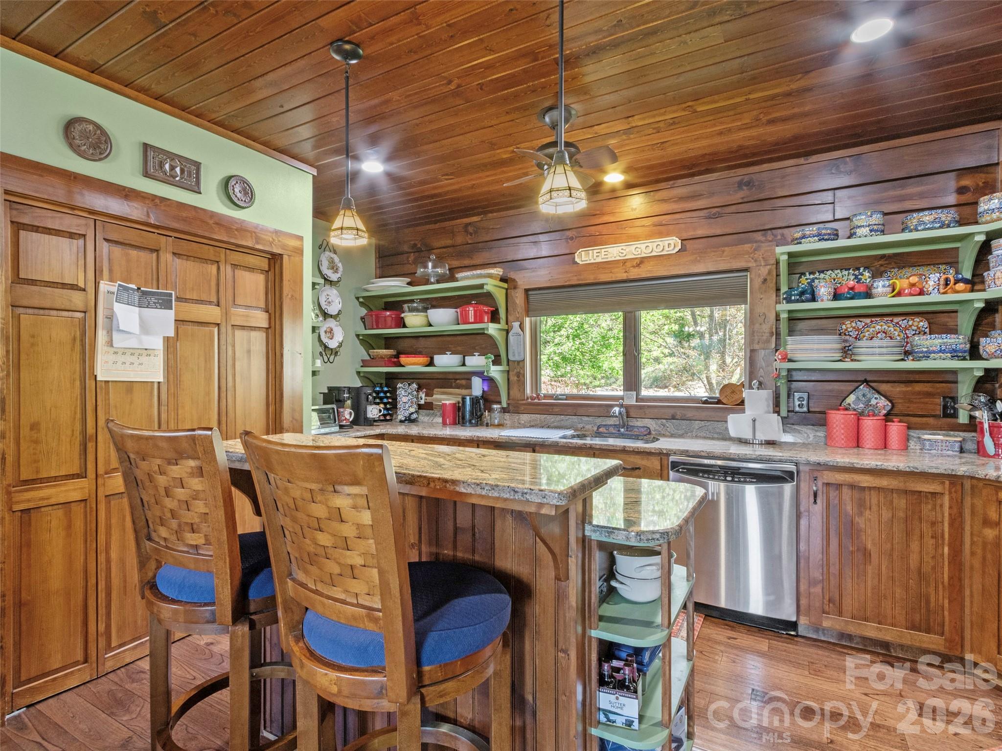 129 Apple Farm Road Bakersville NC 28705
