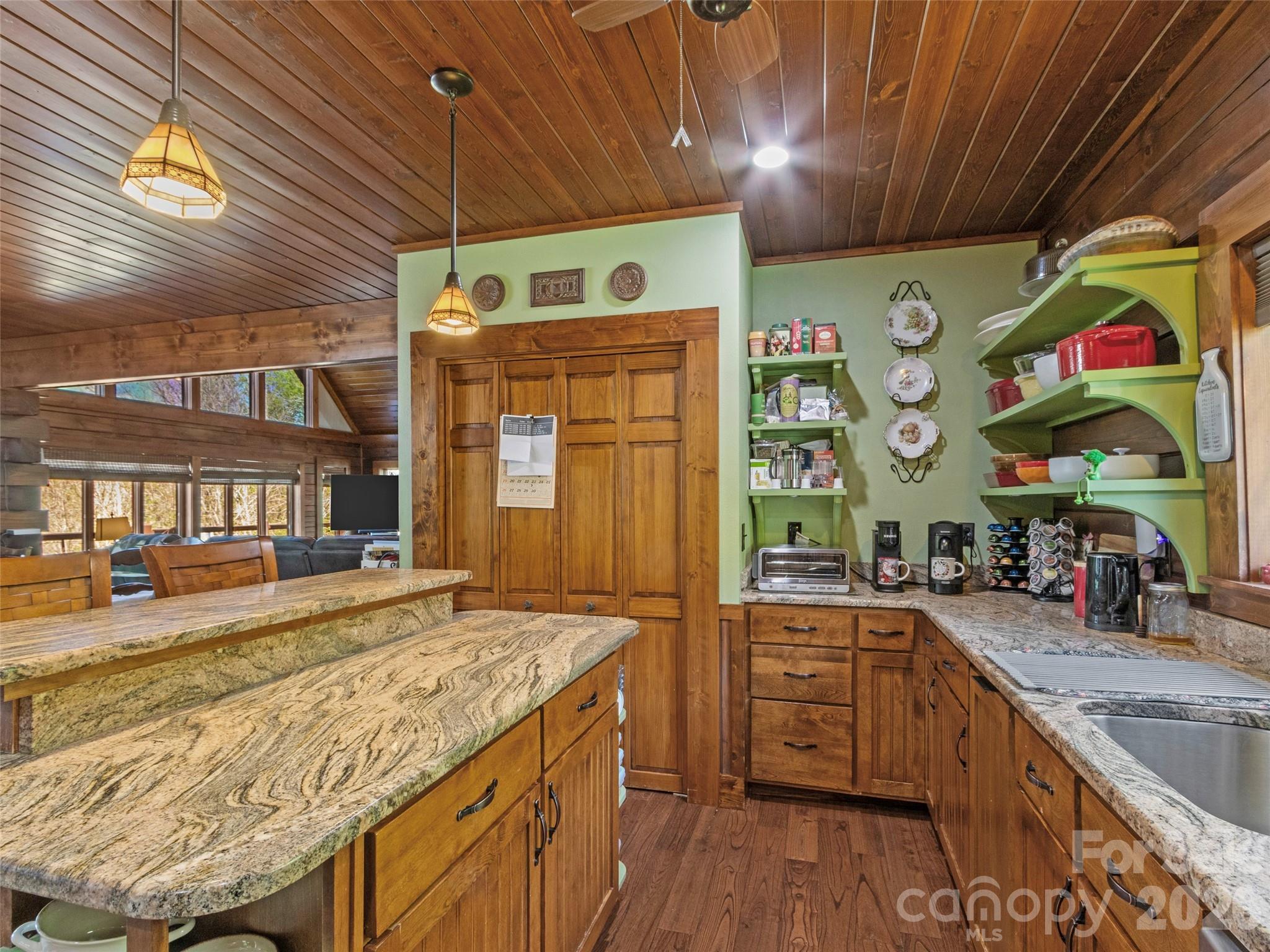 129 Apple Farm Road Bakersville NC 28705