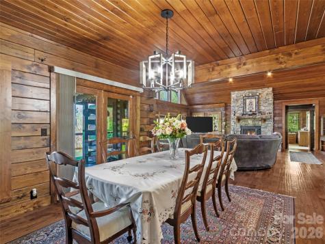 129 Apple Farm Road Bakersville NC 28705