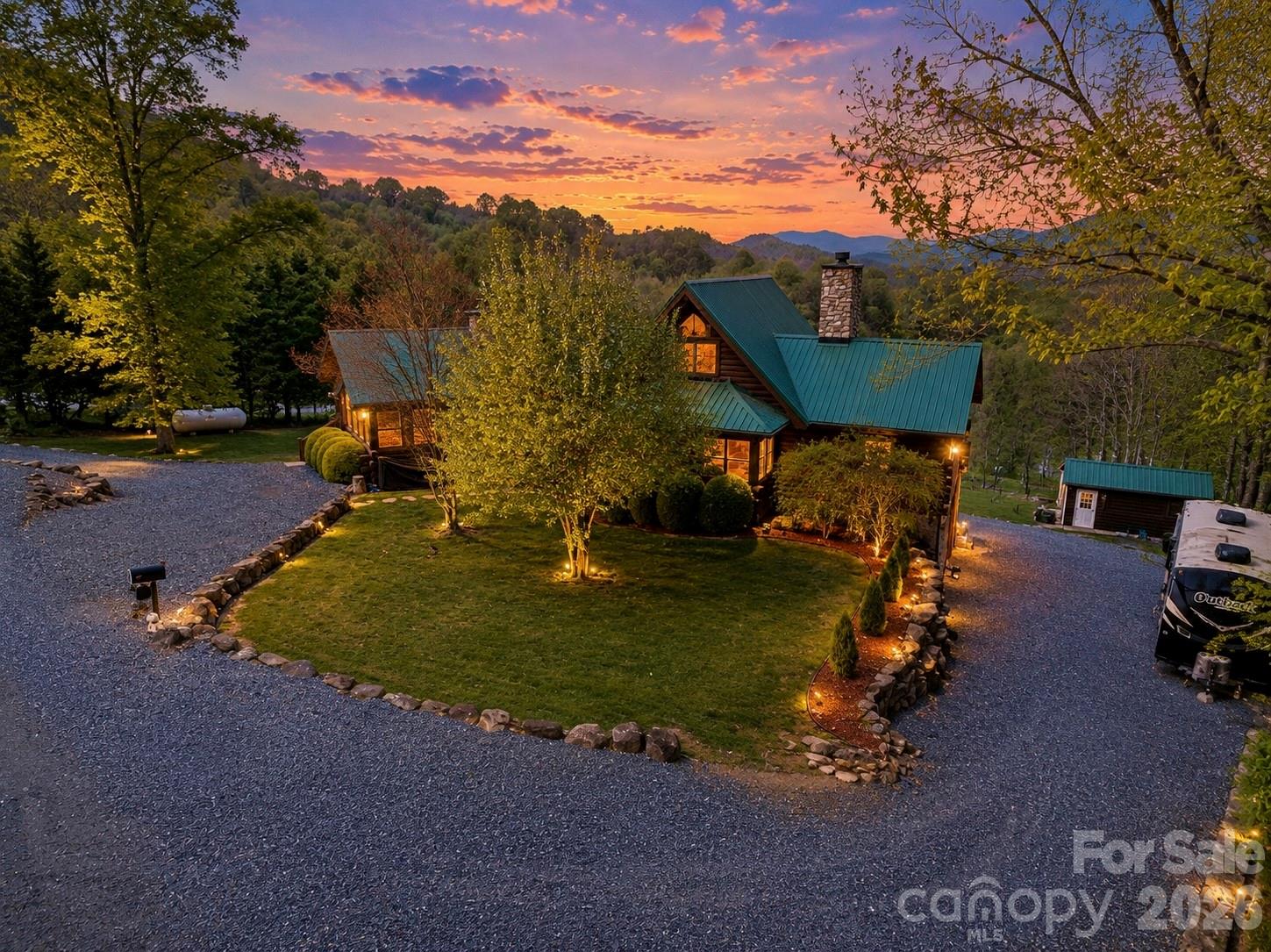 129 Apple Farm Road Bakersville NC 28705