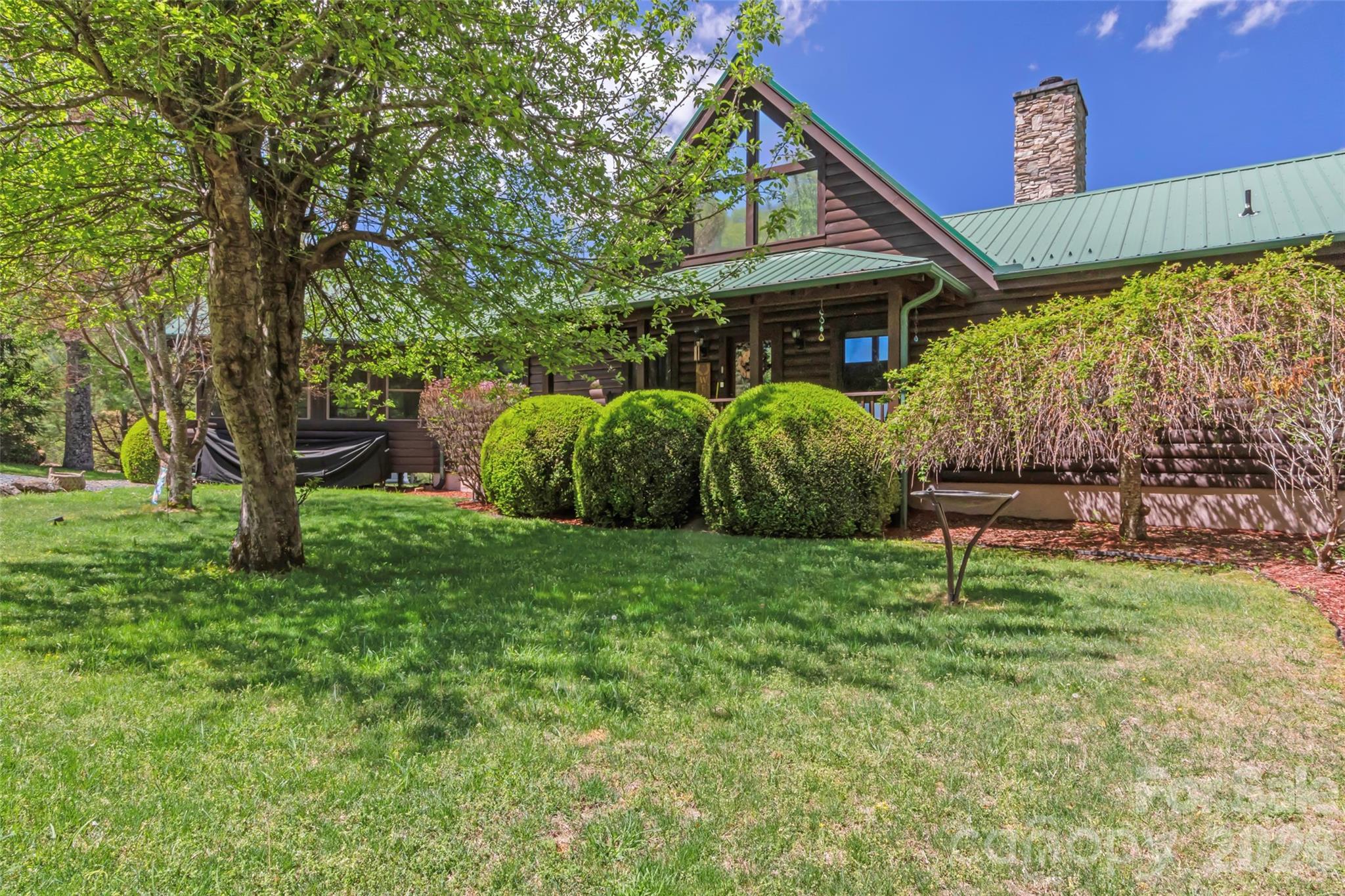 129 Apple Farm Road Bakersville NC 28705
