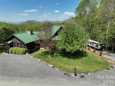 129 Apple Farm Road Bakersville NC 28705